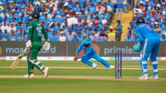 Ravindra Jadeja Fielding