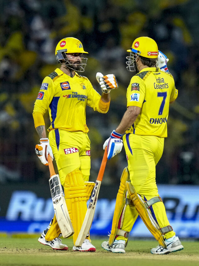 MS Dhoni and Ravindra Jadeja